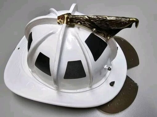https://alphafireshop.com/product/cairns-helmets/